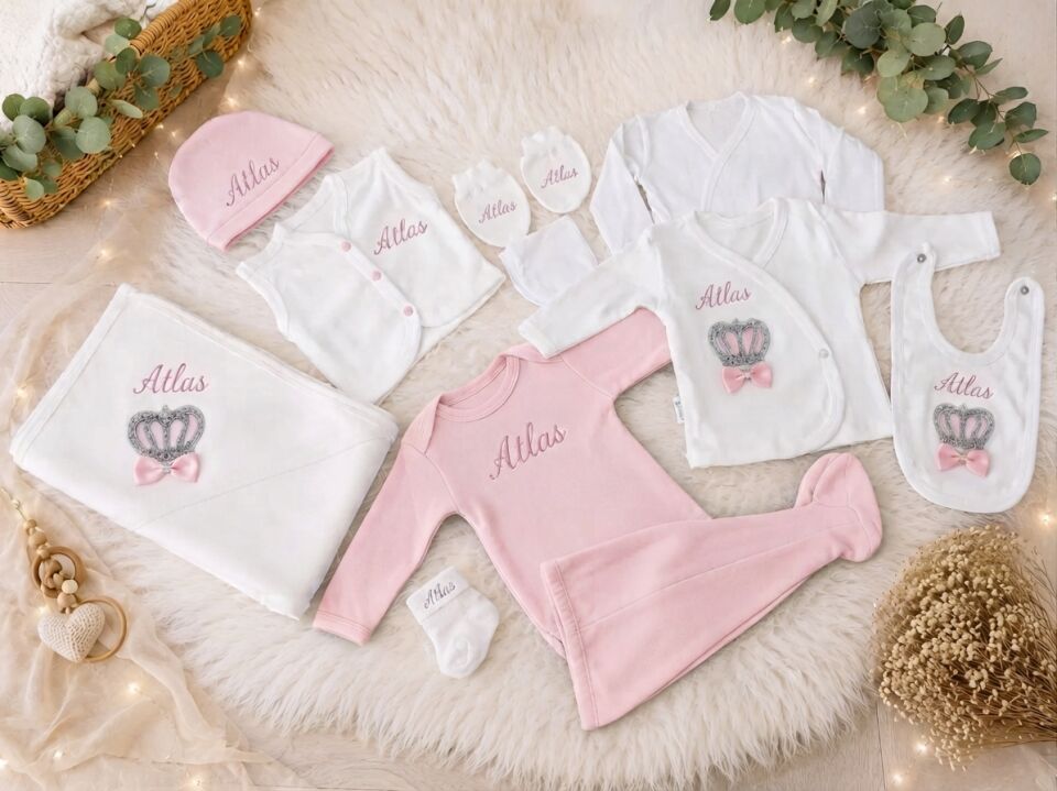 Erkek Bebek Hastane Çıkışı Taç Motifli İsimli Pamuklu Body Pembe - 18-24