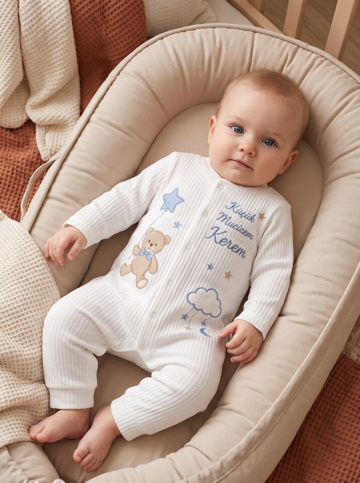 Küçük Mucizem İsimli Ayıcık Temalı Pamuklu Bebek Tulum Body Beyaz - 12-18