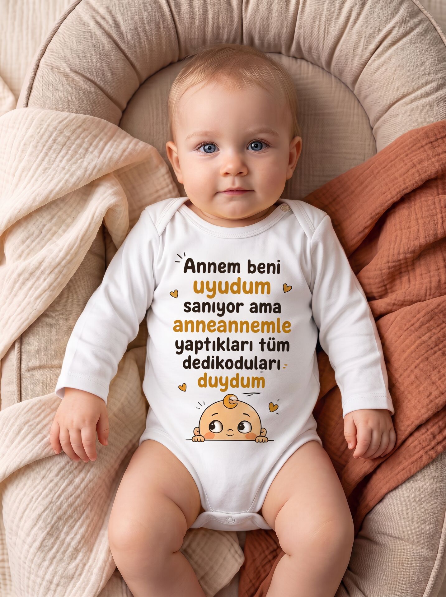 Annem Beni Uyudum Sanıyor Dedikodu Yazılı Pamuklu Bebek Body (Zıbın) Beyaz - 12-18